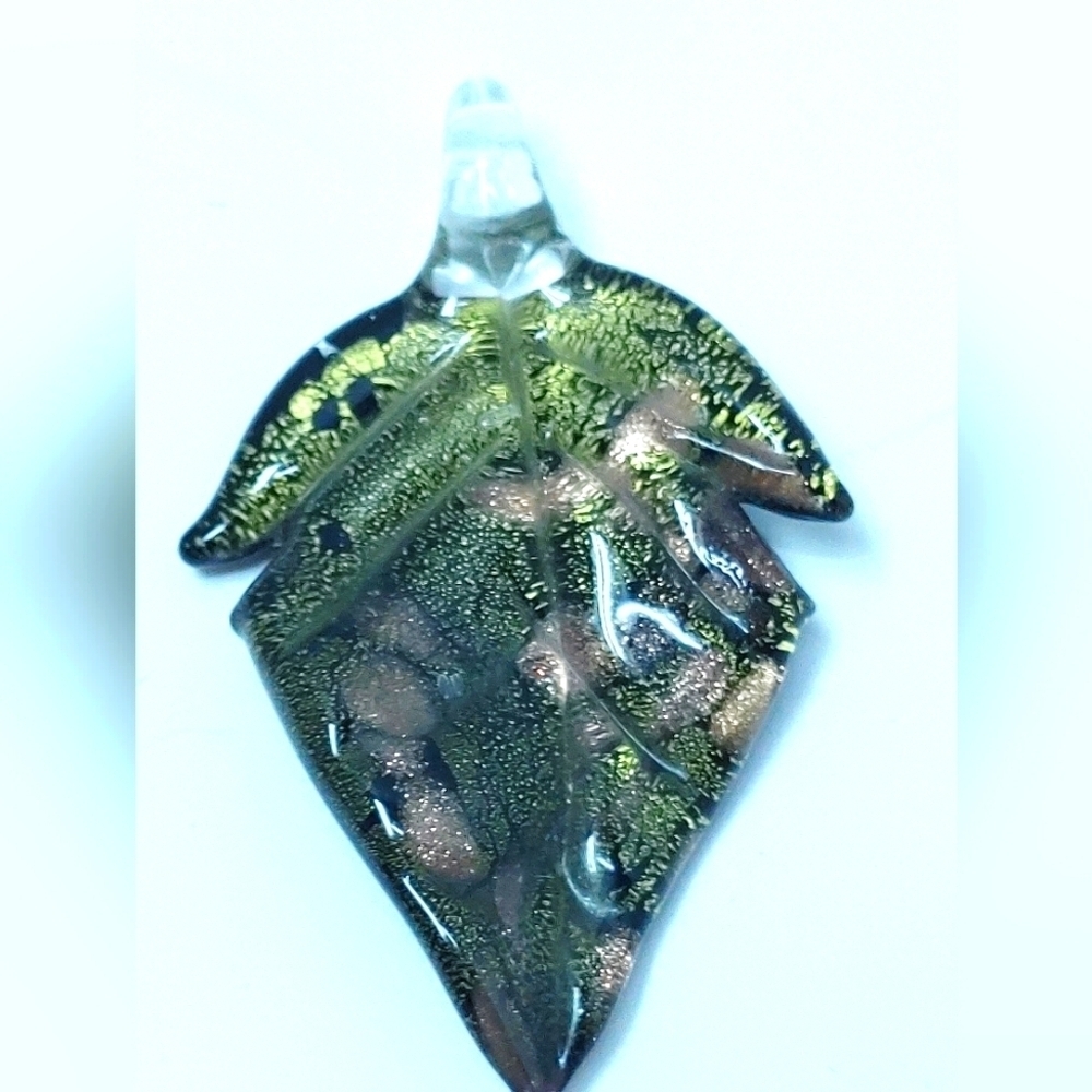 NEW Millefiori Murano Glass Pendant Art Retro Boho Estate Art glass green leaf